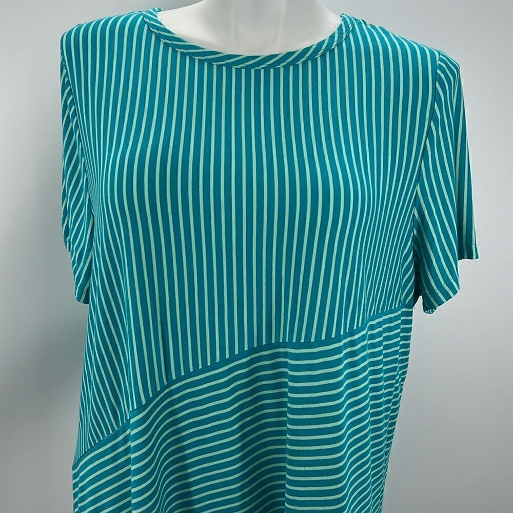 Kim Rogers teal striped crew neck short sleeve top